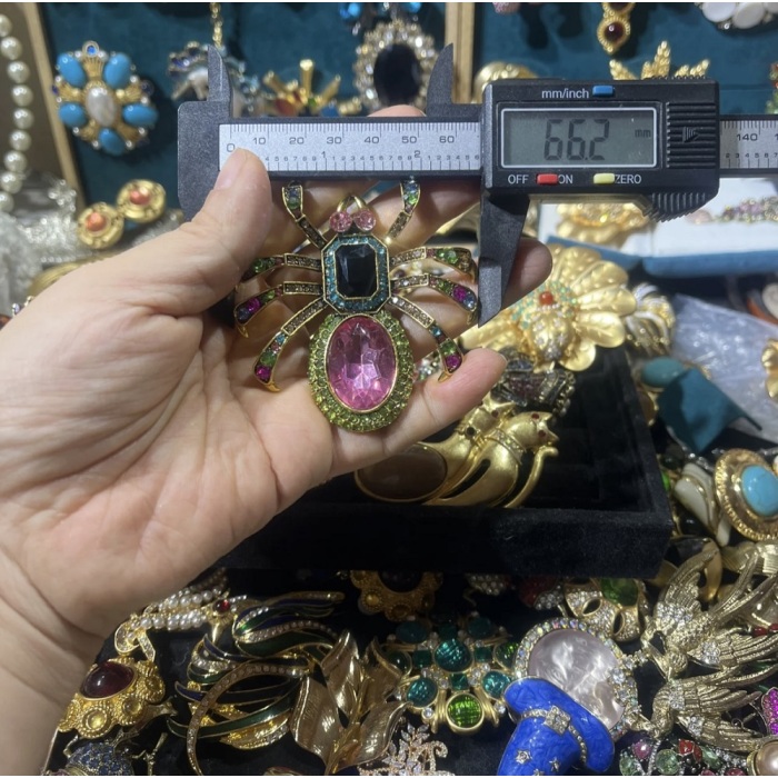 Broche de aranha colorida vintage