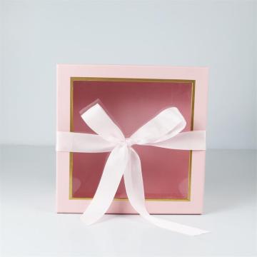 Rosa Hochzeitsgeschenkkasten mit freiem Fenster