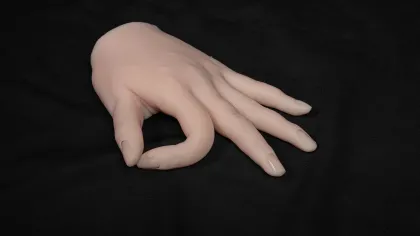 Manicure Practice Prosthetic Hand Model Simulation