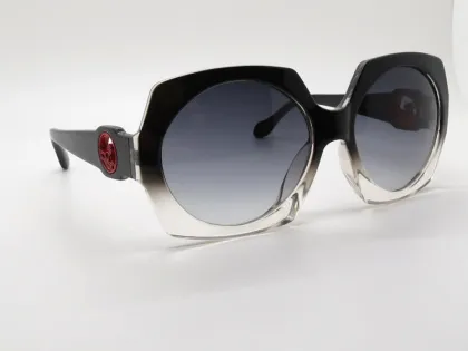 Black On Transprant Frame Grey Gradient Lens Vivienne Westwood Vw77702 Branded Sunglasses For Women