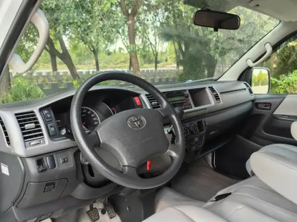 Used Toyota Hiace Van Diesel for Sale