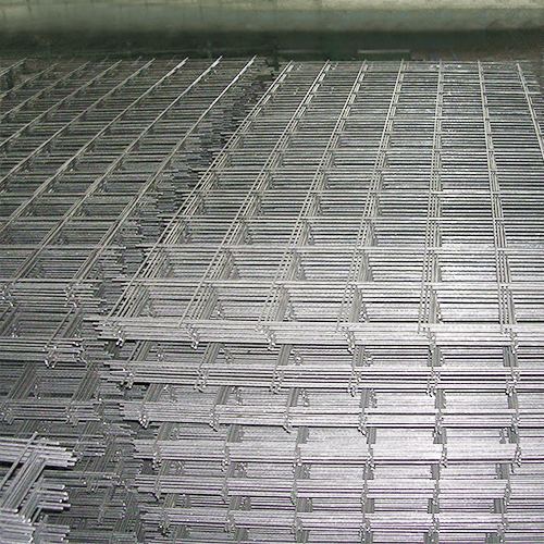 Welded Mesh Fence Wire Mesh Reinforcement called reinforcing mesh Manufactory