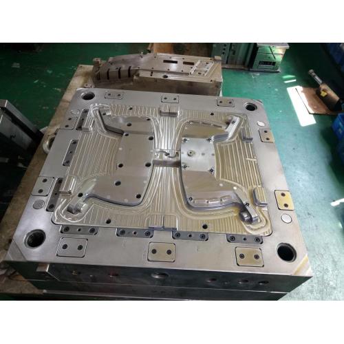 Double color injection mold