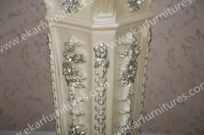 Neo-Classical Carved Giltwood Wood flower stand