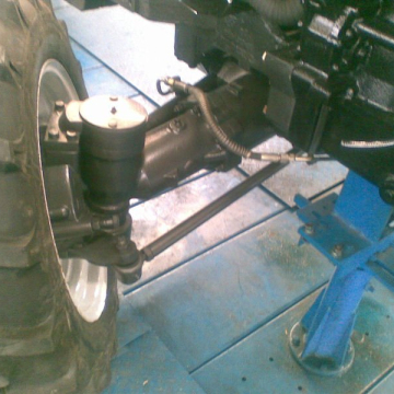 Custom Tractor Manufacturing Plant Assembly Line