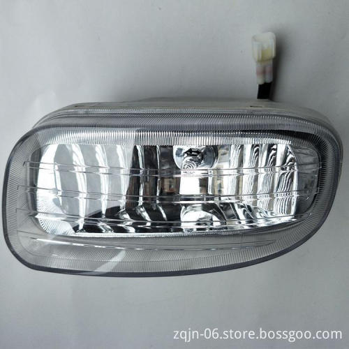 Sinotruk CDW Truck Fog Light FG9604720003" could be suitable as a title for a search engine query. However, if we are to make it