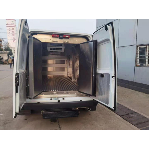 caminhão van refrigerador para carne e peixe