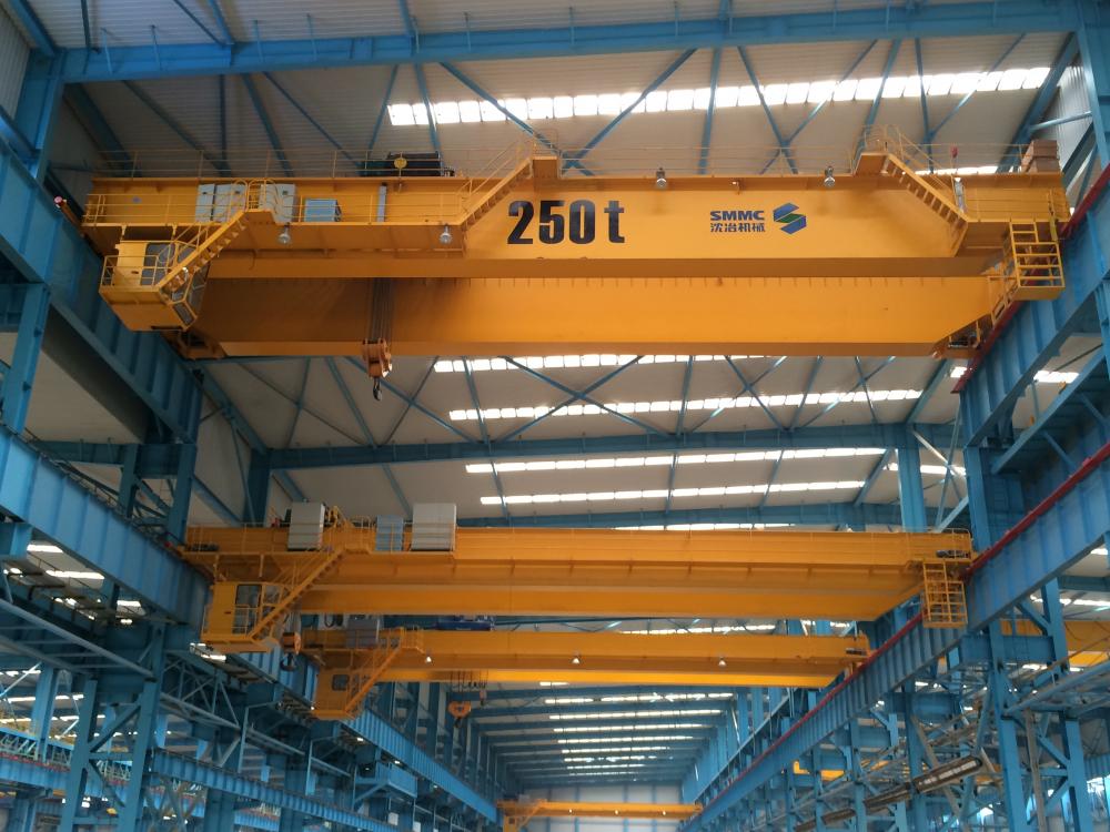 Double overhead crane 30t