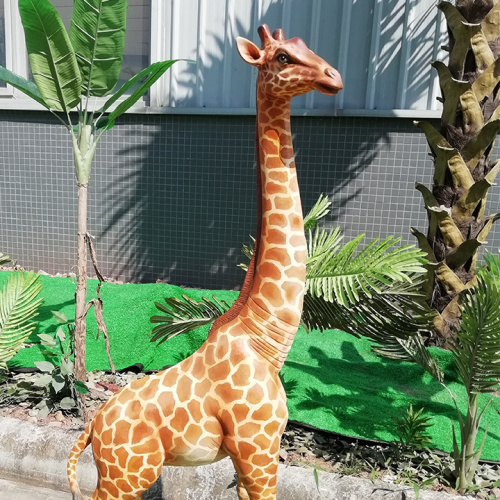 Custom Life-Size Animatronic Giraffes