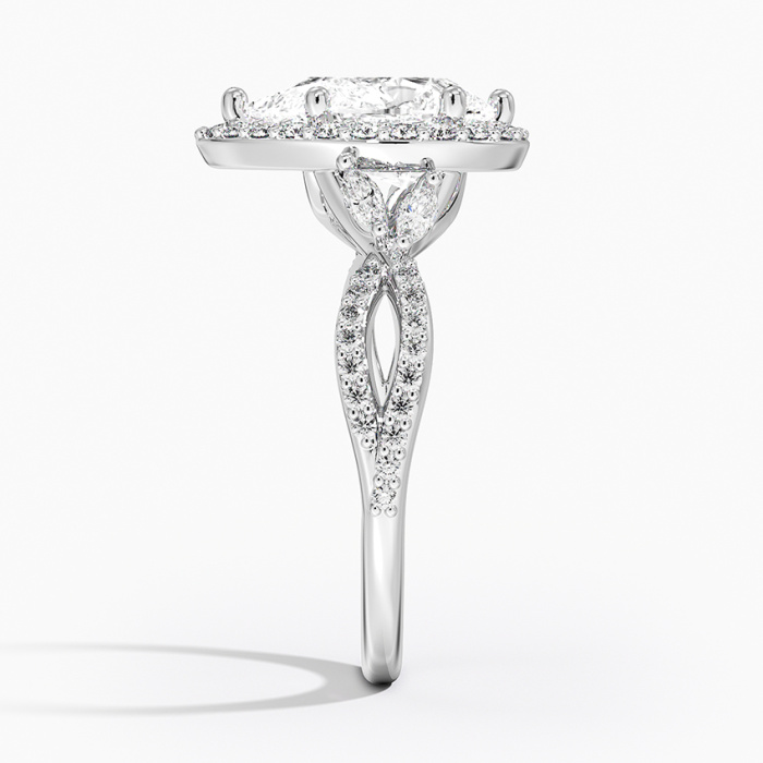 แหวนรัศมีทรงแพร์คัททองคำขาว 18K