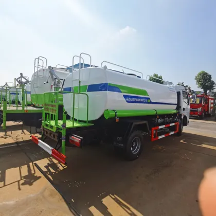 Cheng Liwei brand 8cbm sprinkler truck
