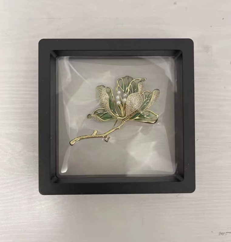 Green begonia brooch
