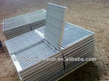 Drainage channel steel bar grating diamond steel grating                        
                                                Quality Assured