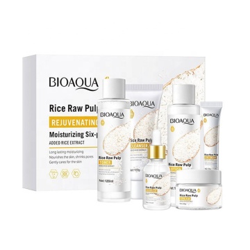 Private Label Rice Raw Pulp Facial Toner Essence Lotion Kit for Moisturizing, Whitening, and Pore Minimization