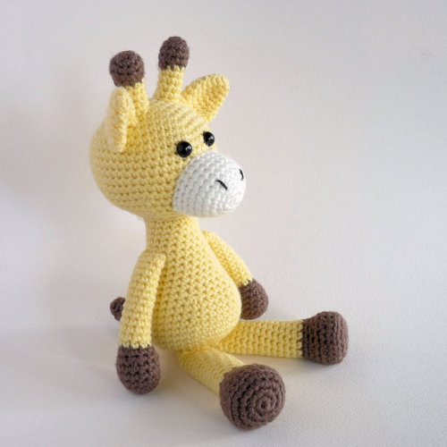 hươu cao cổ mềm crochet plush đồ chơi