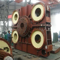 Tilting device for steel converters in steel mills