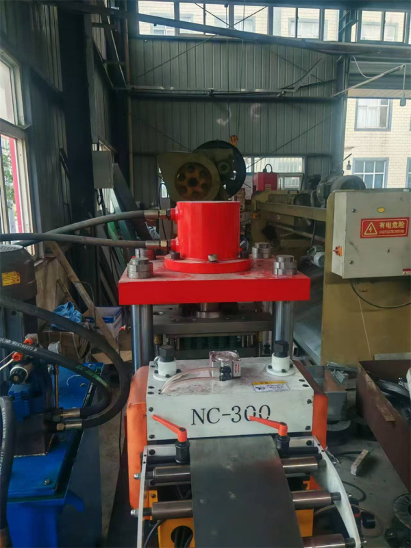 High Performance Hydraulic Connector Machine