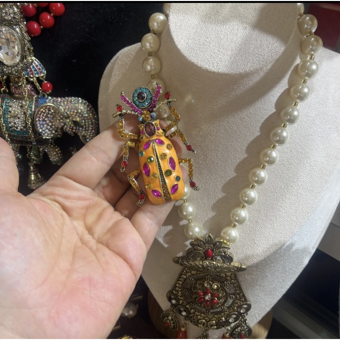 Broche de escaravelho de esmalte laranja retro vintage