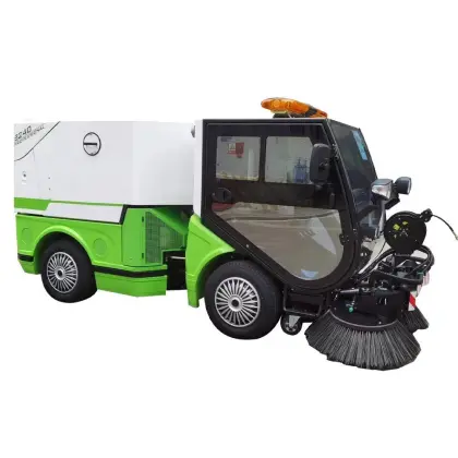 Energy Saving 4 Wheel Road Sweeper 900L Outdoor Cleaning Machine