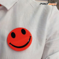 Emoji de advertência reflexiva rosto PVC plástico broche Pin