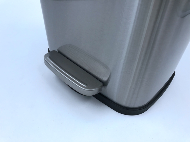 Stainnless Steel Trash Can