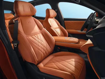 Changan DEEPAL S7 121Pro: New Energy Electric Medium SUV