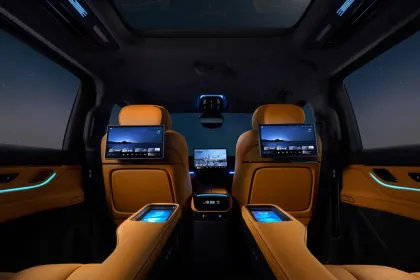 Hot Sale 2024 Geely LEVC L380 Large Electric MPV Minivan