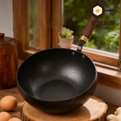 Hammered Small Iron Pot for Cooking