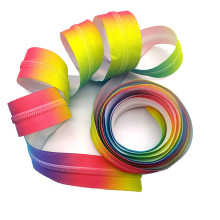 Zíper de nylon arco -íris no 5 zíper de nylon contínuo