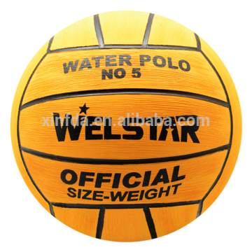 Hot selling official game size polished surface inflatable rubber waterpolo ball