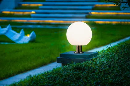 LED Solar Garden Lights - Outdoor Decorative Pathway Pillar Lights