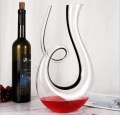 ワインまたはウイスキー用のパーソナライズされた透明なガラスデカンター