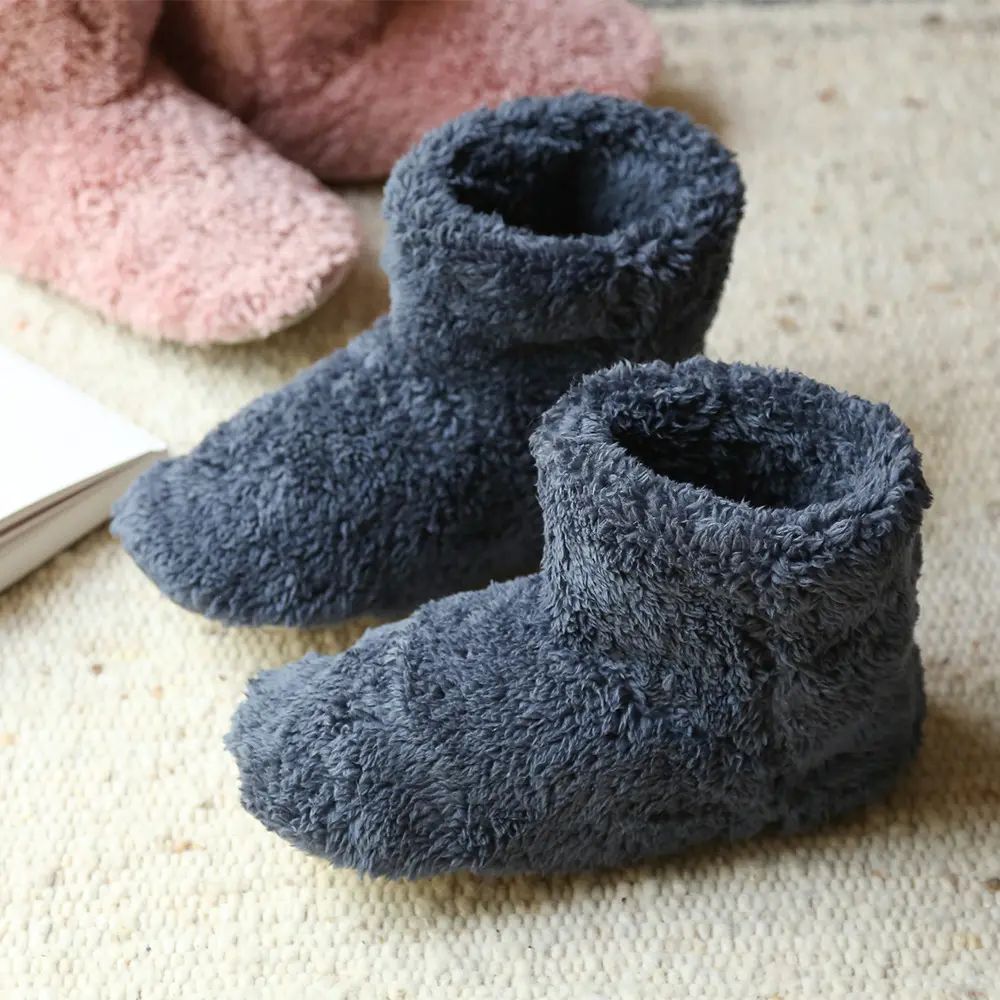 Chaussettes de chaussons de pantoufle plus chauds