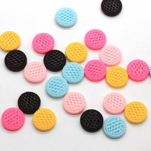 Multi colori Sweet Biscuit Resina Flatback Cabochon Biscotti rotondi Simulazione Decorazione alimentare Perline Accessori per fabbricazione di gioielli