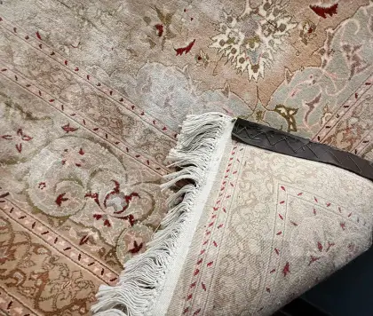 Hand-Knotted Indian Pure Mulberry Silk Rug