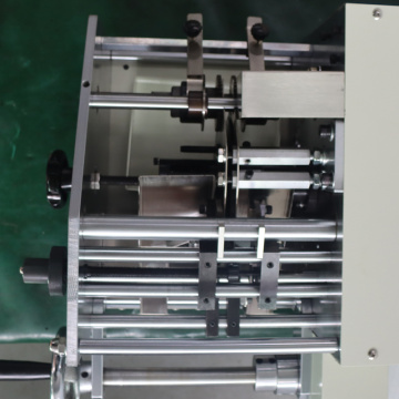 Automatic resistor diode lead forming kinking machine