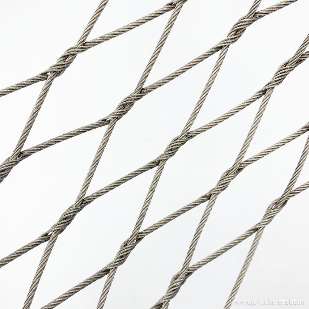 Interwoven stainless cable mesh