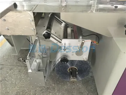 Packet nougat snack packaging machine