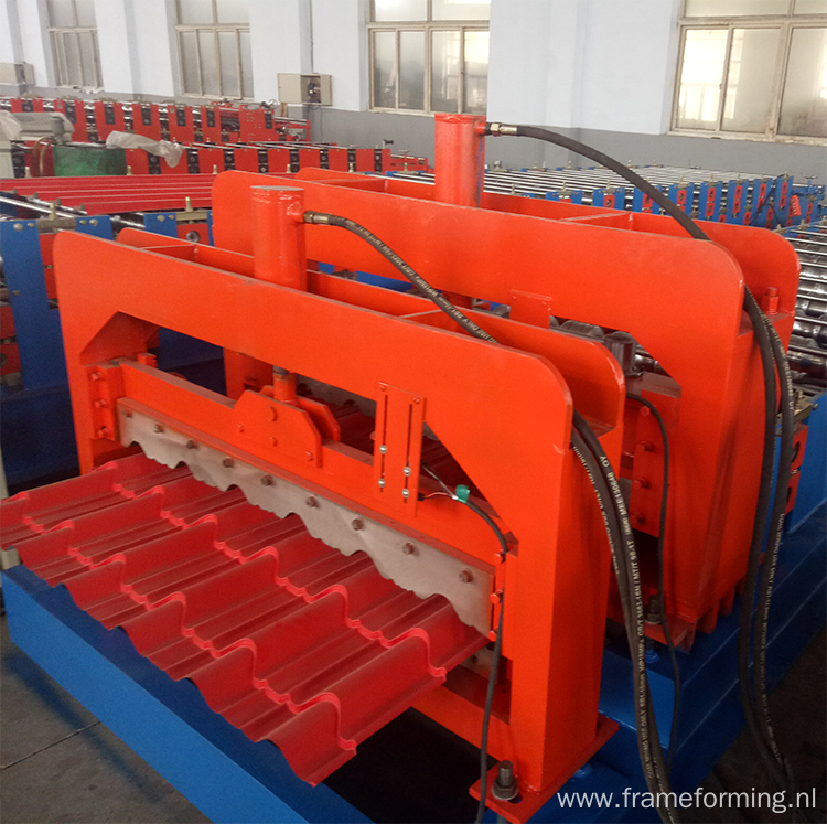 High quality PPGI step tile roll forming machine