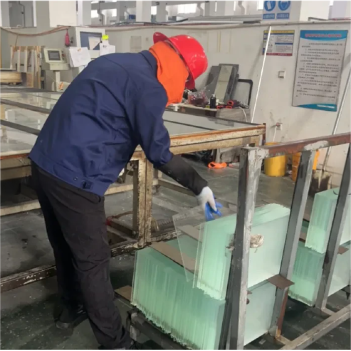 Painel de vidro AR temperado e temperado com revestimento avançado