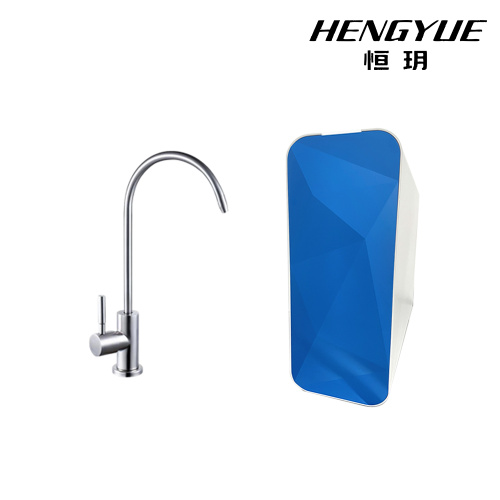 Purificador de agua compacto azul para agua potable limpia