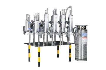 Automatic liquid nitrogen filling system for beer/juice