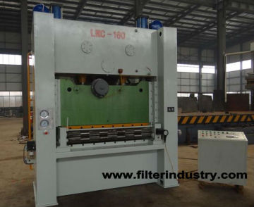 Round hole mesh making machine