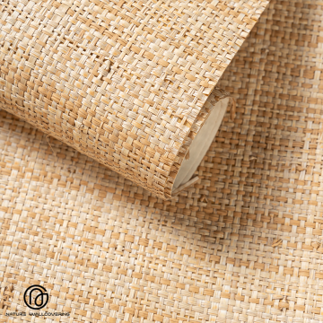 كسوة جدران من عشب الرافية الطبيعي مع جمالية ريفية دافئة