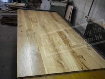 Solid Looking Brushed UV Oiled Oak (European White Oak) Engineered Flooring