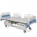 Krankenhauspatientenbetten können bewegt und gefaltet werden