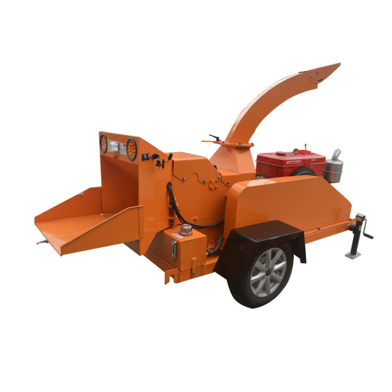 Forest use mobile branches wood chipper