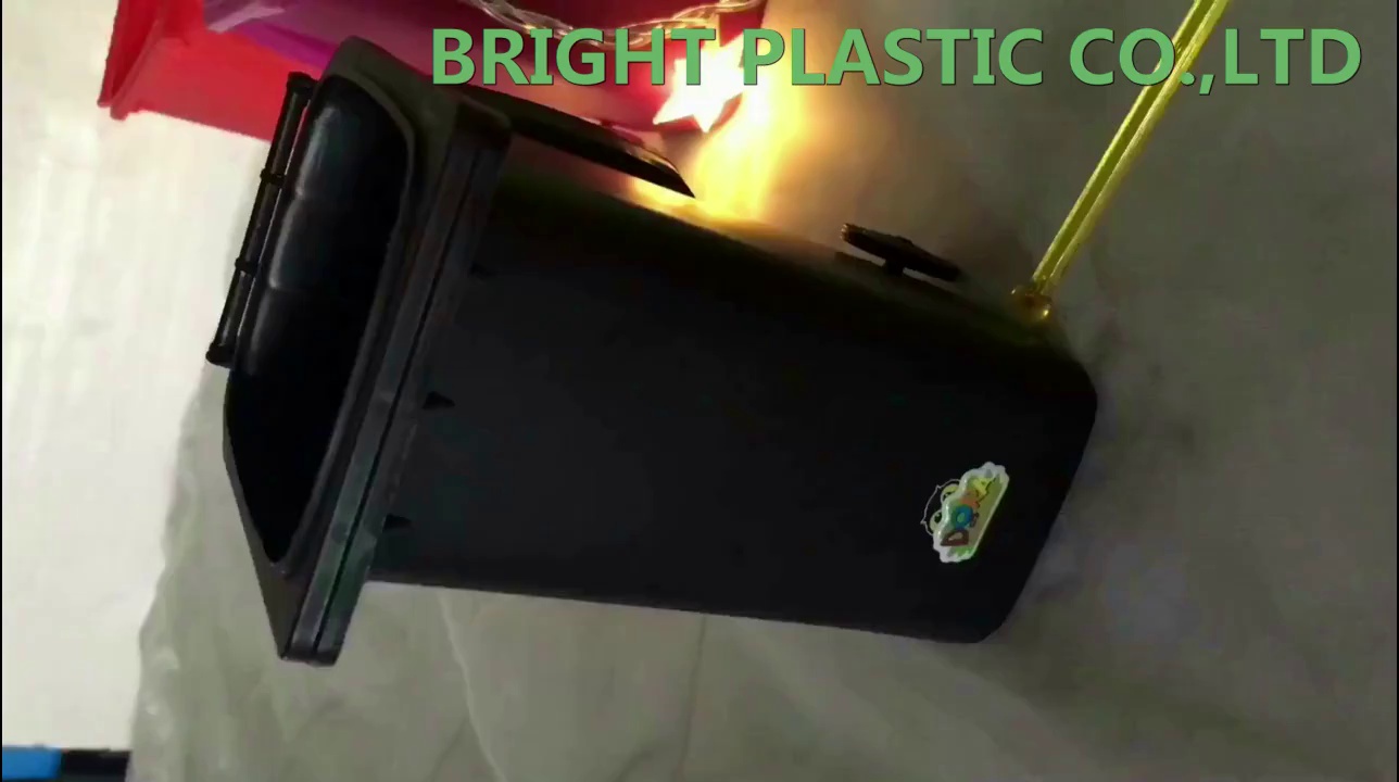 Customized Metal Trash Can with Creative Plastic Desk Storage Bucket