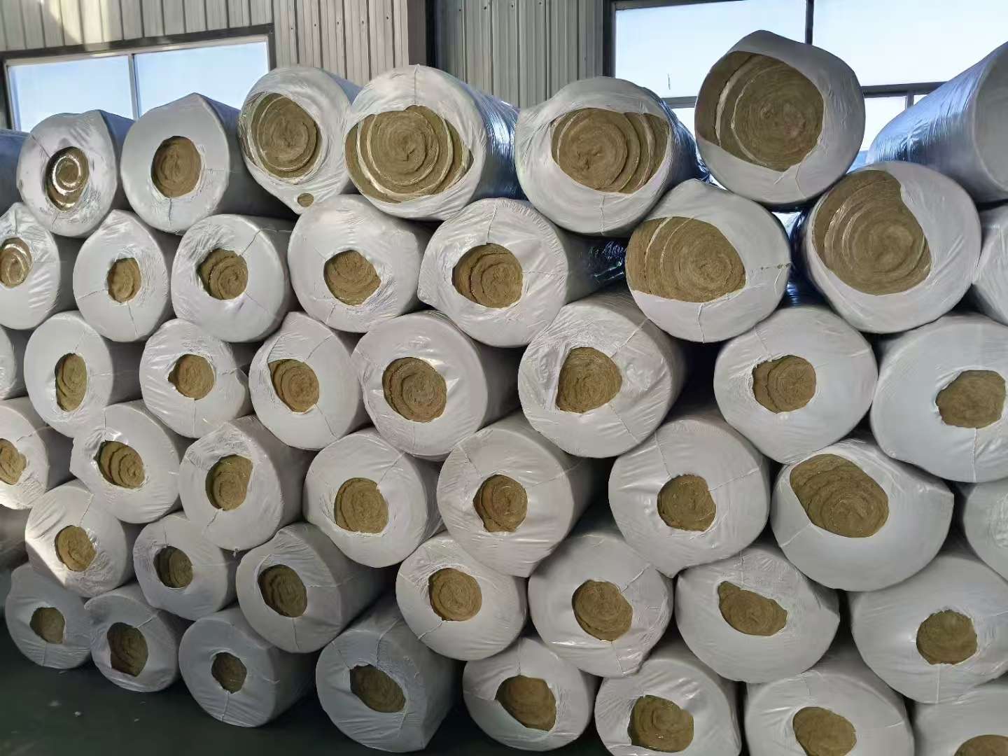 Rock wool felt