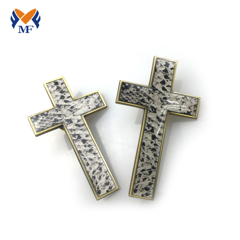 Epoxy printing metal cross pin badge for nurse